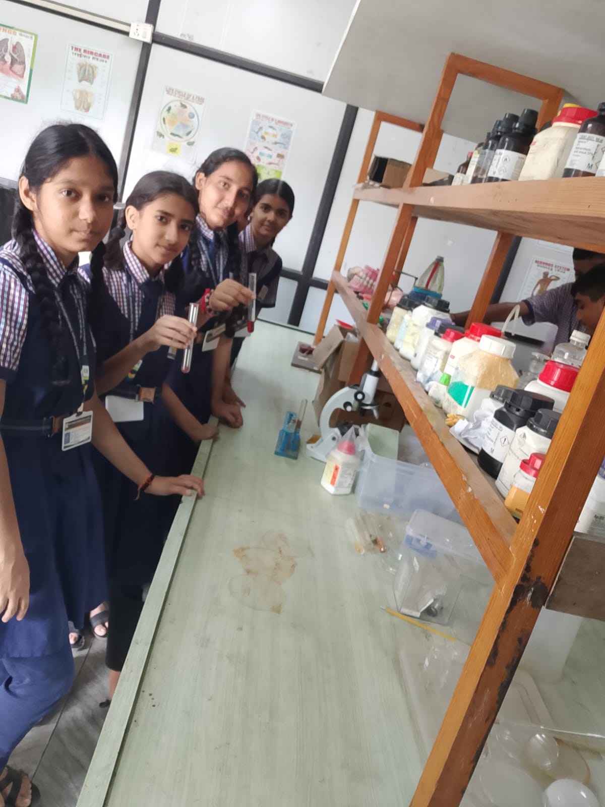 Science Lab - photo 2
